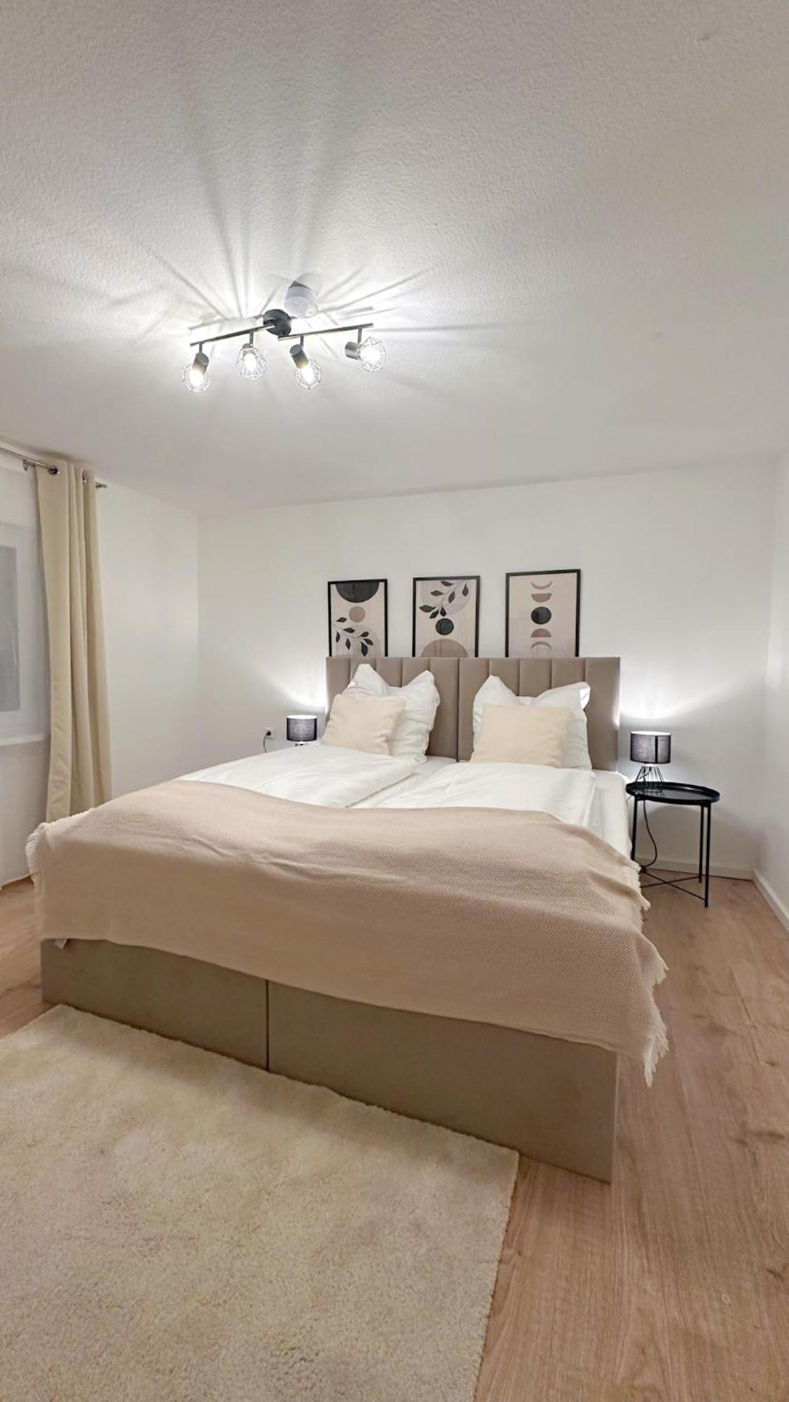 Malu Rooms - Ruhige Lage, Erdgeschoss, Smarttv, Netflix, 24H Checkin, Лудвигсбург Екстериор снимка